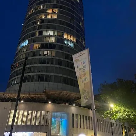 Bullring Modern & Stylish Apartment With City Skyline Views & Free Parking Birmingham Exterior photo