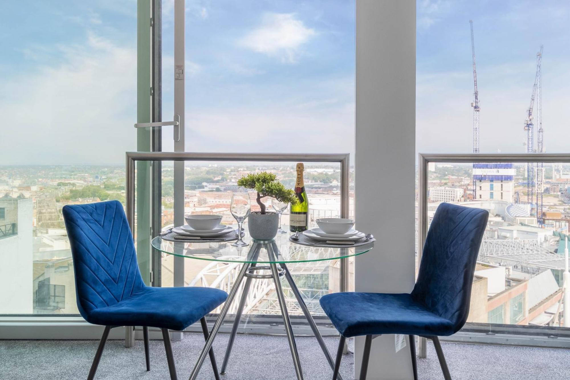 Bullring Modern & Stylish With Skyline Views & Free Parking * Birmingham